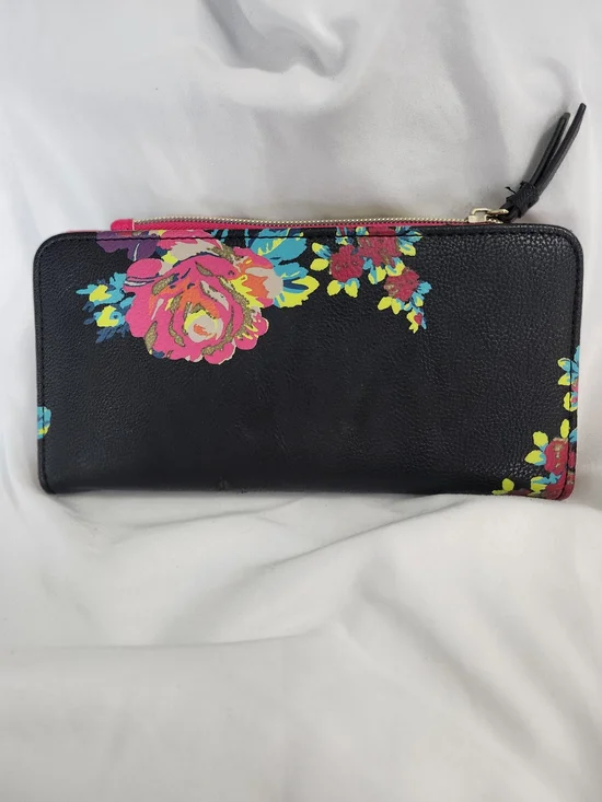 Betsey Johnson Black Floral Zip Wallet with Pink Heart Pin - Picture 3 of 12